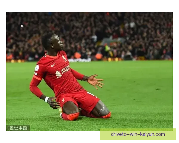 萨拉赫英超参与进球纪录再创新高，表现稳健备受关注